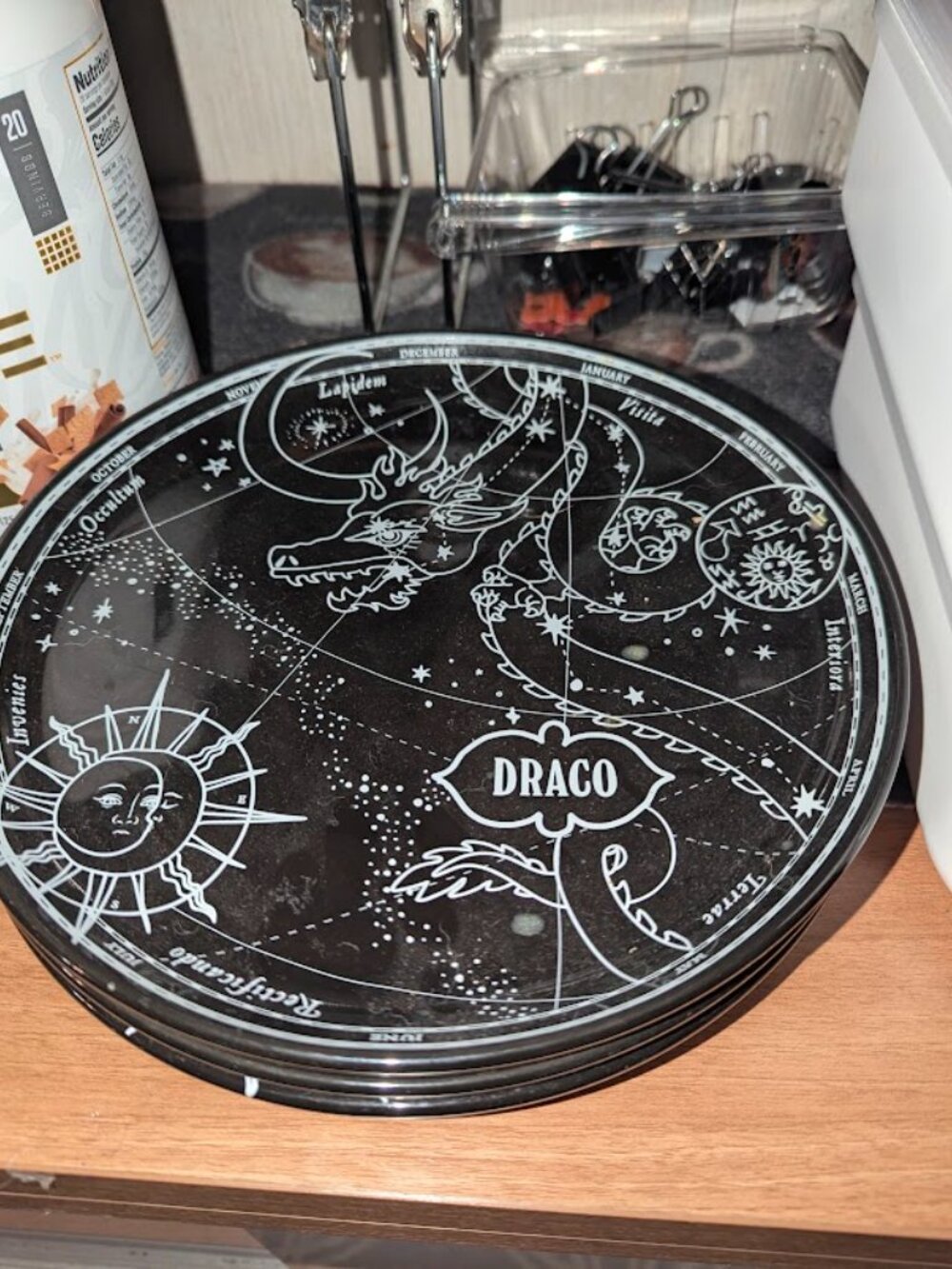 KILLSTAR  Pegasus Bowls & Draco Plate - Picture 4 of 6
